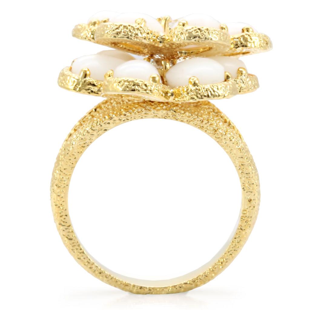 MA1W045 - Gold Brass Ring with Synthetic Synthetic Glass in White