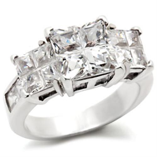 MA22725 - High-Polished 925 Sterling Silver Ring with AAA Grade CZ in Clear