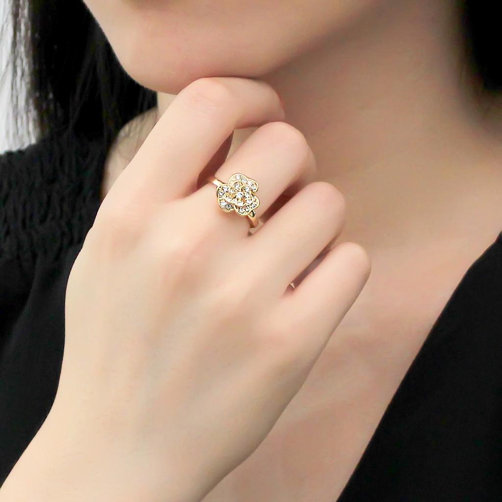 MA3W1497 - Gold Brass Ring with Top Grade Crystal in Clear