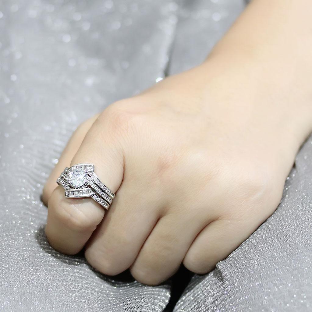 MA3W1551 - Rhodium Brass Ring with AAA Grade CZ in Clear