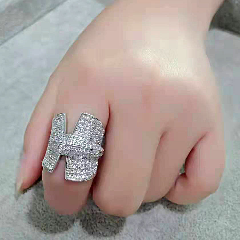 MA3W1611 - Rhodium Brass Ring with AAA Grade CZ in Clear