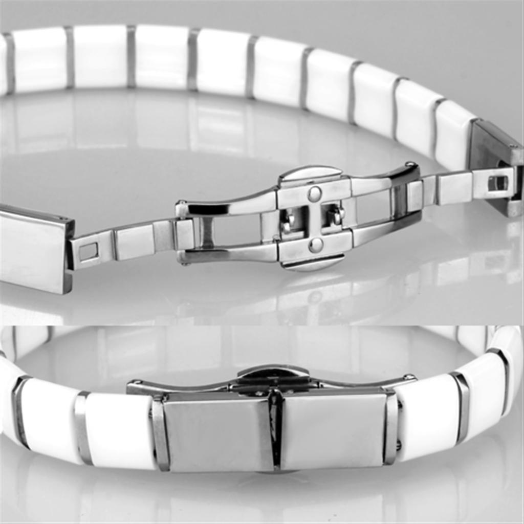 MA3W985 - High polished (no plating) Stainless Steel Bracelet with Ceramic in White