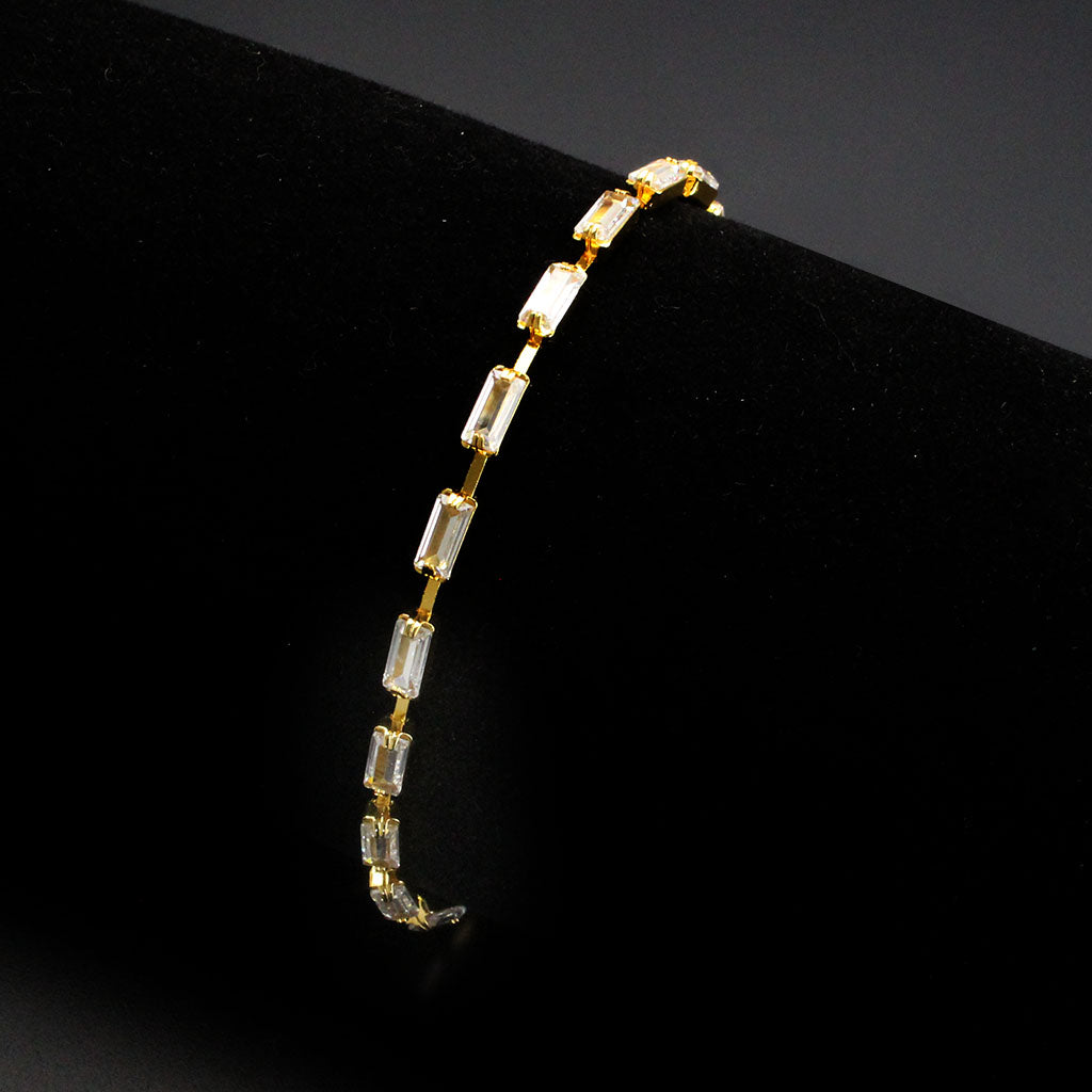 MA3W1713 - Gold Brass Bracelet with AAA Grade CZ in Clear