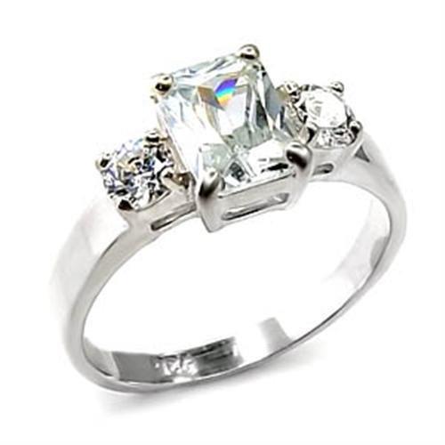 MA6X247 - High-Polished 925 Sterling Silver Ring with AAA Grade CZ in Clear