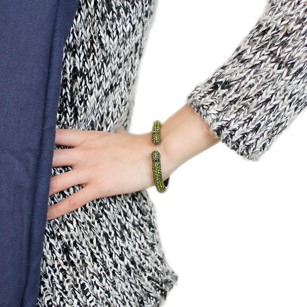 MALO4284 - TIN Cobalt Black Brass Bangle with Top Grade Crystal in Olivine color