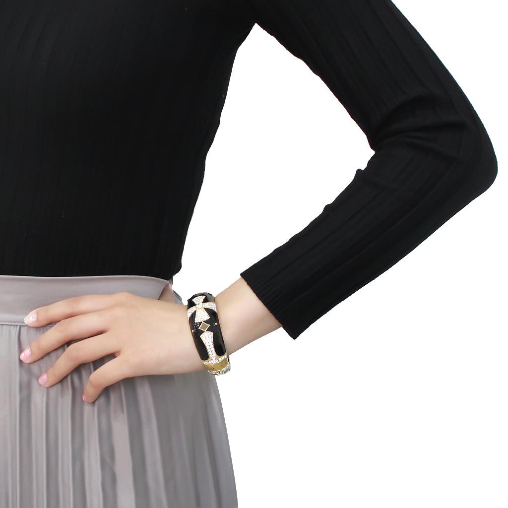 MALO4309 - Gold Brass Bangle with Top Grade Crystal in Clear