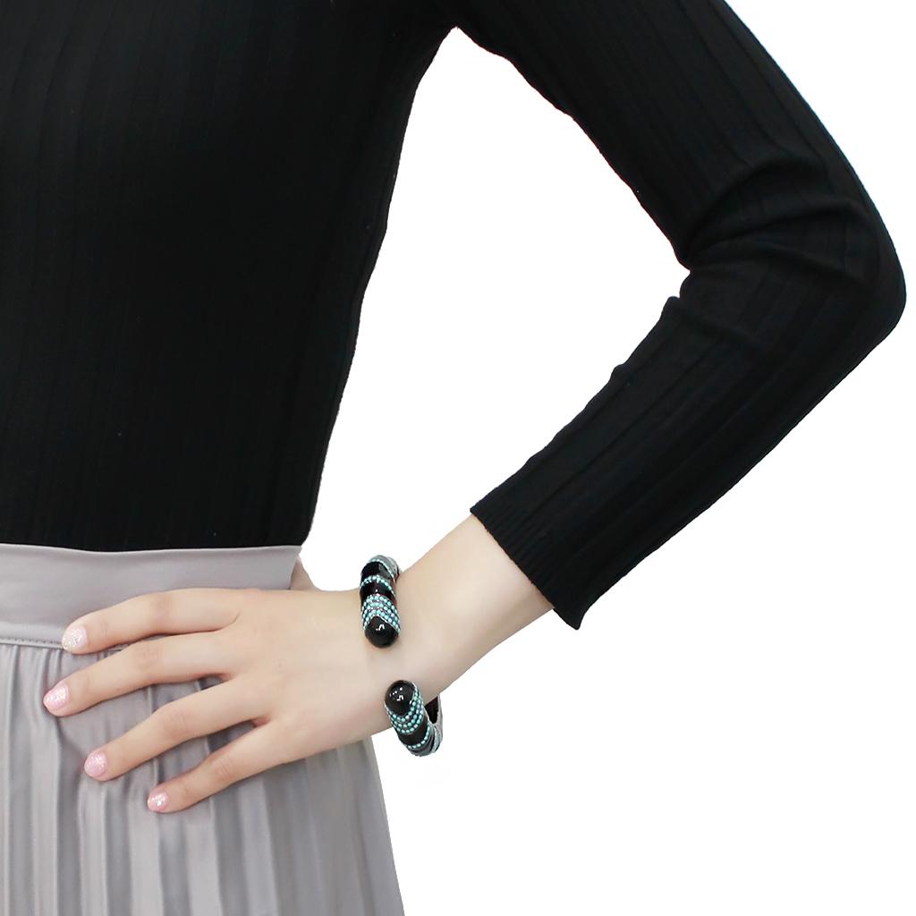 MALO4323 - TIN Cobalt Black Brass Bangle with Top Grade Crystal in Turquoise