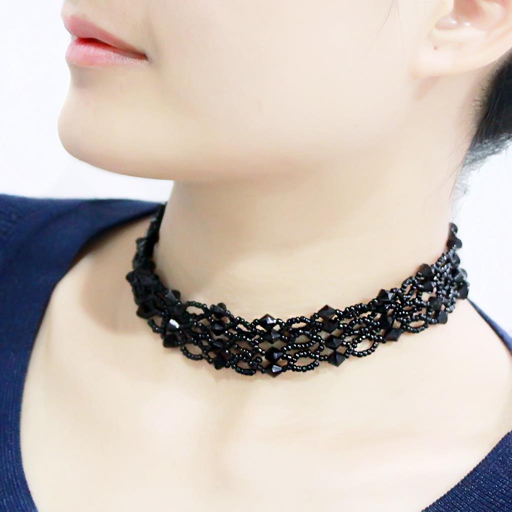 MALO4718 - Rhodium Brass Necklace with Synthetic Synthetic Glass in Jet