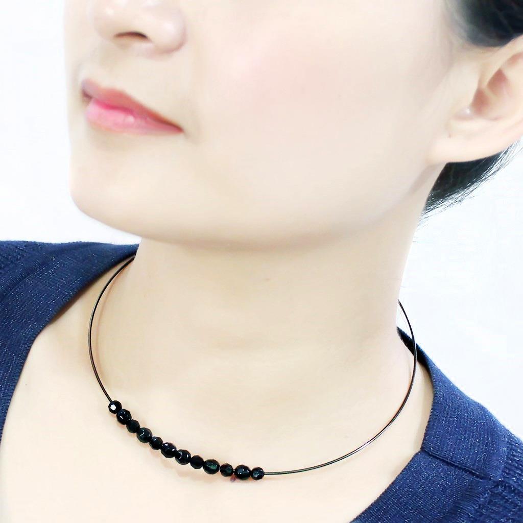 MALO4725 - Ruthenium White Metal Necklace with Synthetic Synthetic Glass in Jet