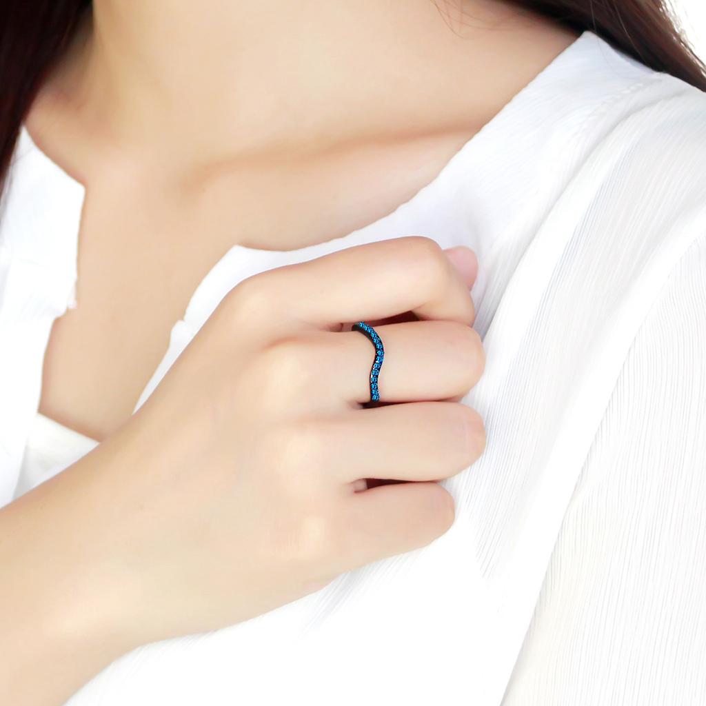 MATK3557 - IP Black(Ion Plating) Stainless Steel Ring with Top Grade Crystal in Blue Zircon