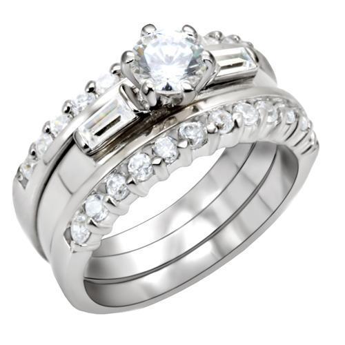 MALOAS1040 - High-Polished 925 Sterling Silver Ring with AAA Grade CZ in Clear