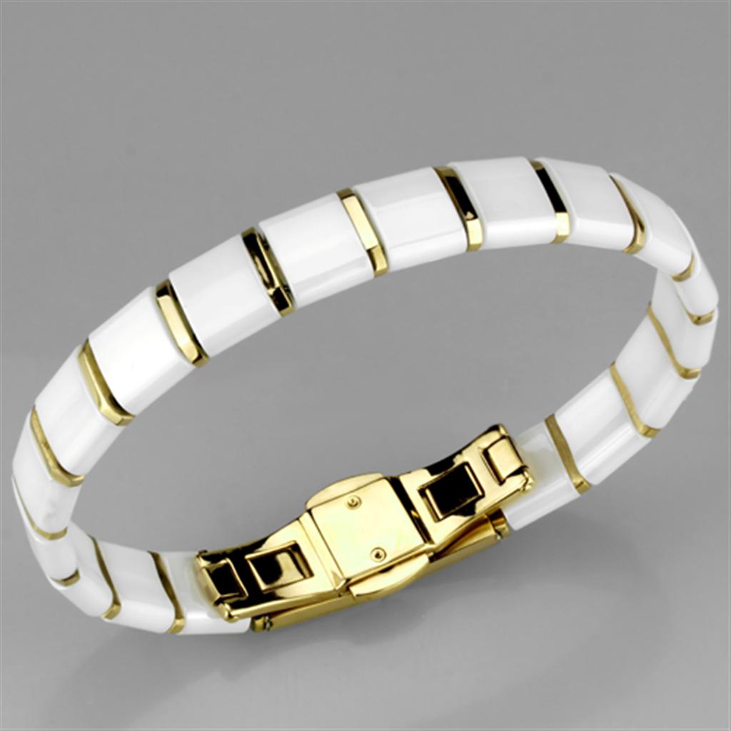 MA3W989 - IP Gold(Ion Plating) Stainless Steel Bracelet with Ceramic  in White
