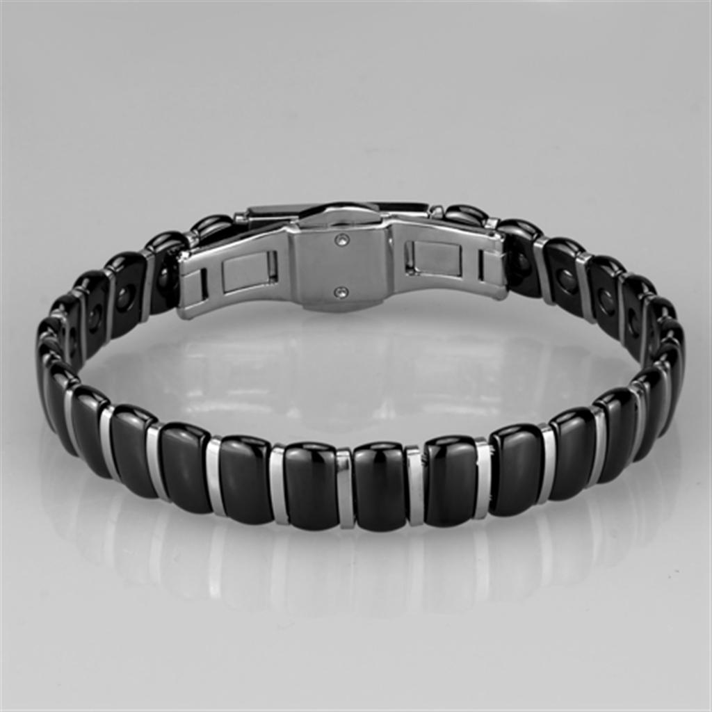 MA3W995 - High polished (no plating) Stainless Steel Bracelet with Ceramic  in Jet