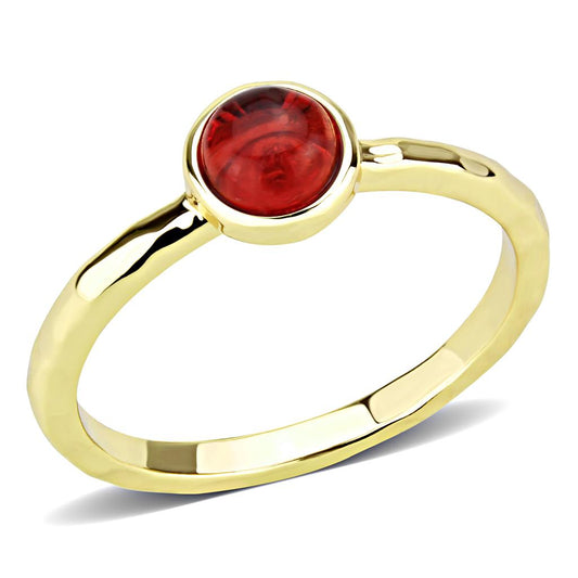 MA3W1496 - Gold Brass Ring with Synthetic Synthetic Glass in Garnet