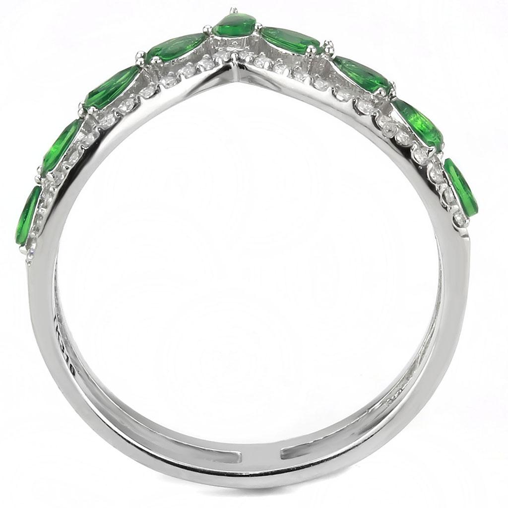 MADA347 - High polished (no plating) Stainless Steel Ring with Synthetic Synthetic Glass in Emerald