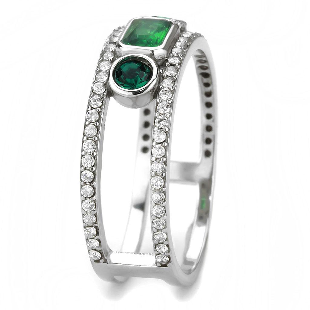 MADA348 - High polished (no plating) Stainless Steel Ring with Synthetic Synthetic Glass in Emerald