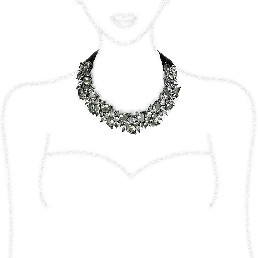MALO4208 - TIN Cobalt Black Brass Necklace with Synthetic Synthetic Glass in Black Diamond