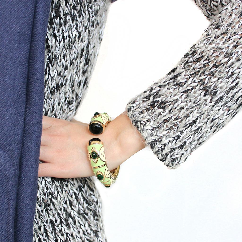 MALO4267 - Gold Brass Bangle with Synthetic  in Emerald