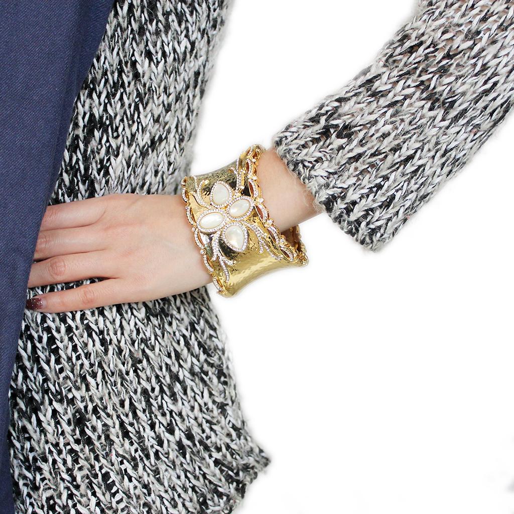 MALO4285 - Gold Brass Bangle with Synthetic  in White