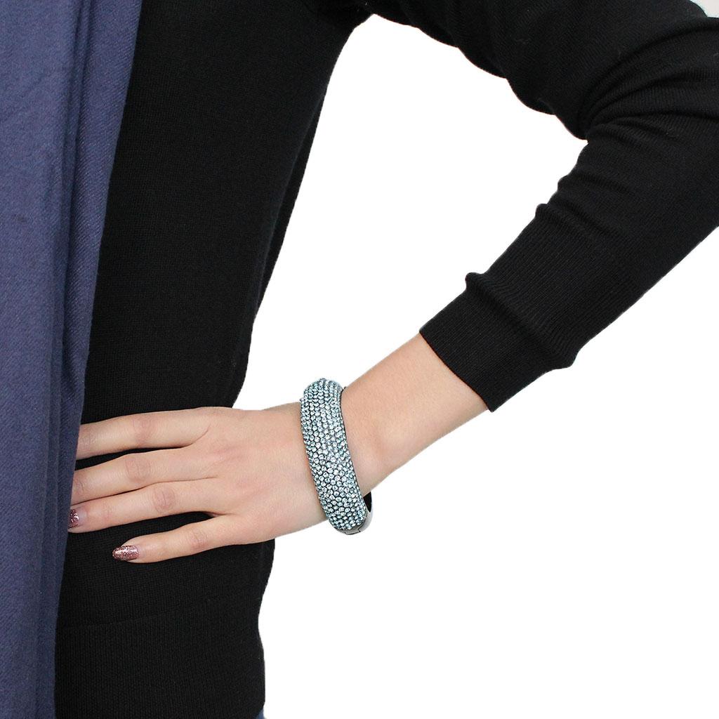 MALO4305 - TIN Cobalt Black Brass Bangle with Top Grade Crystal  in Sea Blue