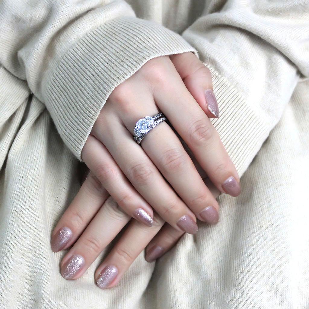 MATK3509 - High polished (no plating) Stainless Steel Ring with AAA Grade CZ  in Clear