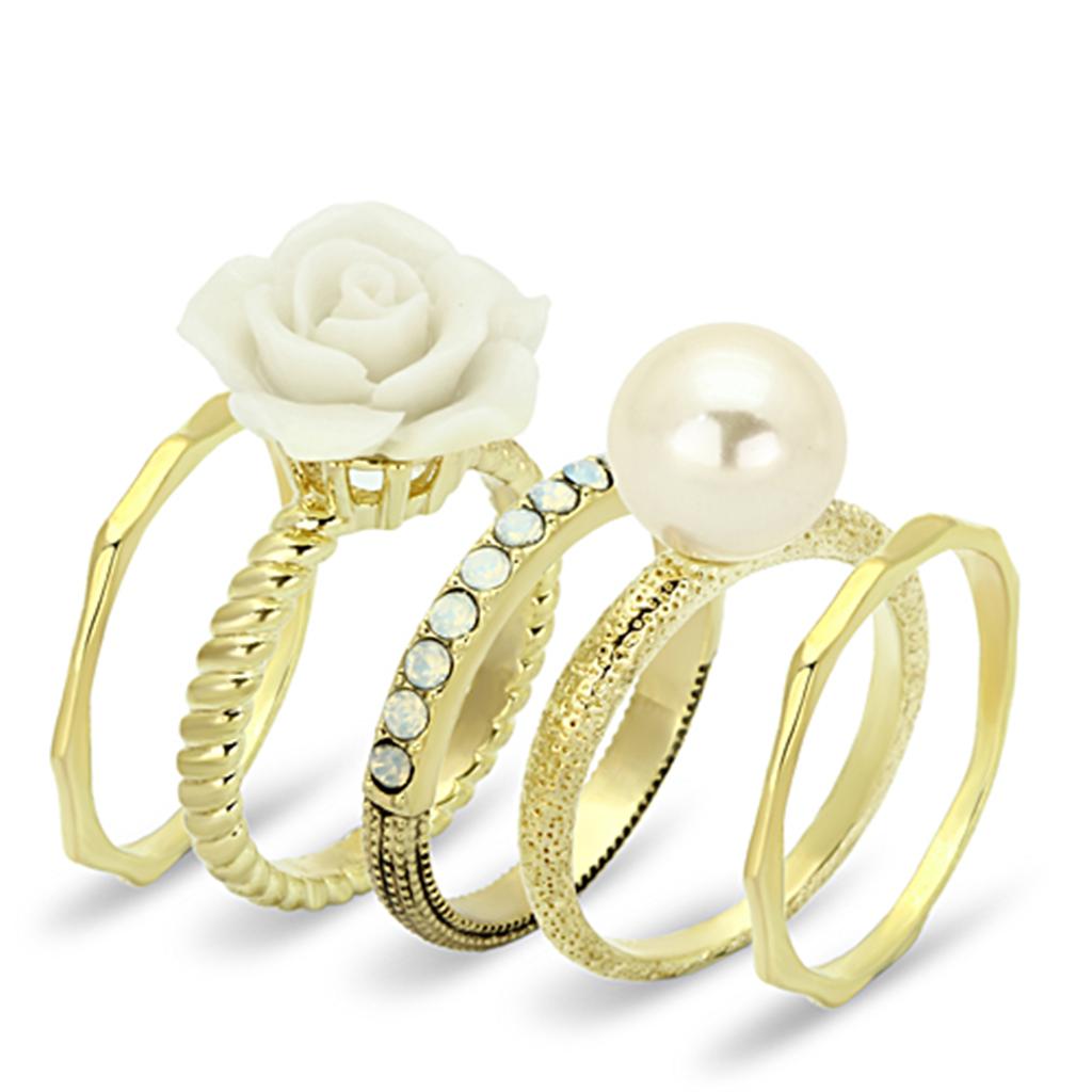 MALO3008 - Gold Brass Ring with Synthetic Pearl in White